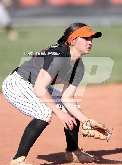 Thumbnail 1 in Bishop Kelly @ Ridgevue photogallery.