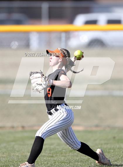 Thumbnail 1 in Bishop Kelly @ Ridgevue photogallery.
