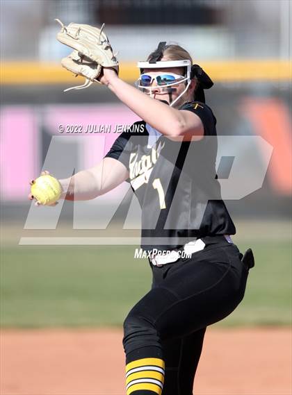 Thumbnail 1 in Bishop Kelly @ Ridgevue photogallery.