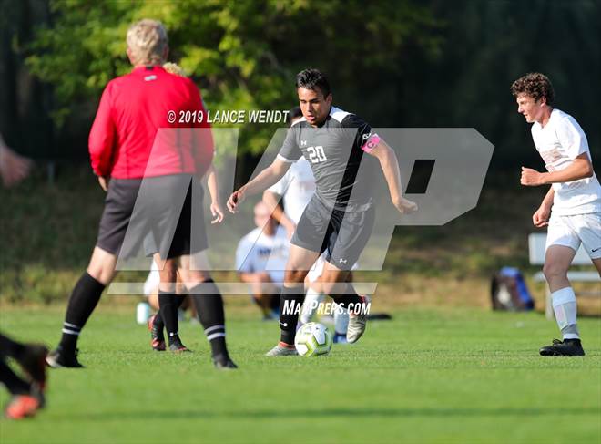 null - Photo 01