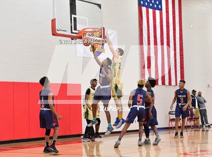 Thumbnail 3 in Holy Spirit Prep vs. Vanguard (Prep Hoops Sun Bash) photogallery.