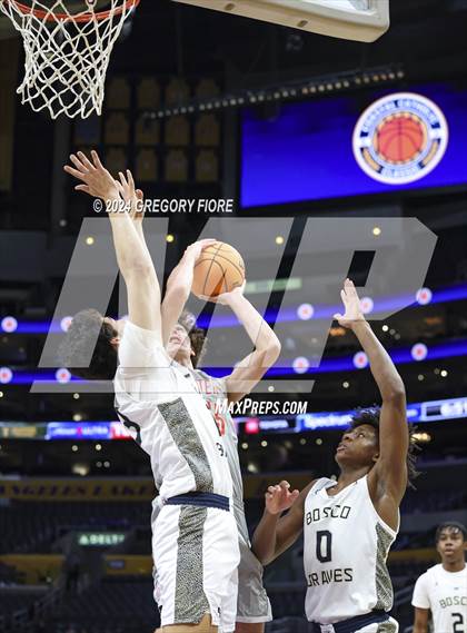 Thumbnail 3 in Mater Dei vs. St. John Bosco (2024 Coastal Catholic Classic) photogallery.