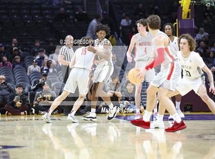Thumbnail 2 in Mater Dei vs. St. John Bosco (2024 Coastal Catholic Classic) photogallery.