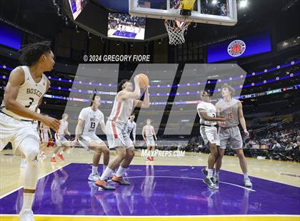 Thumbnail 2 in Mater Dei vs. St. John Bosco (2024 Coastal Catholic Classic) photogallery.
