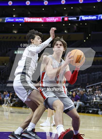 Thumbnail 1 in Mater Dei vs. St. John Bosco (2024 Coastal Catholic Classic) photogallery.