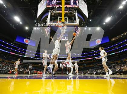 Thumbnail 3 in Mater Dei vs. St. John Bosco (2024 Coastal Catholic Classic) photogallery.