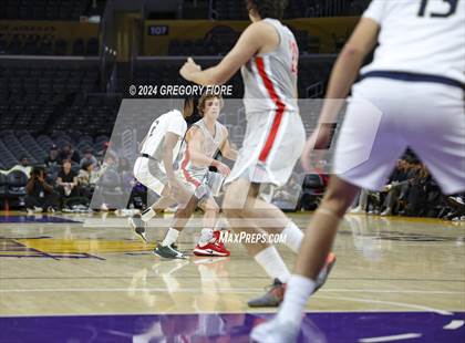 Thumbnail 2 in Mater Dei vs. St. John Bosco (2024 Coastal Catholic Classic) photogallery.