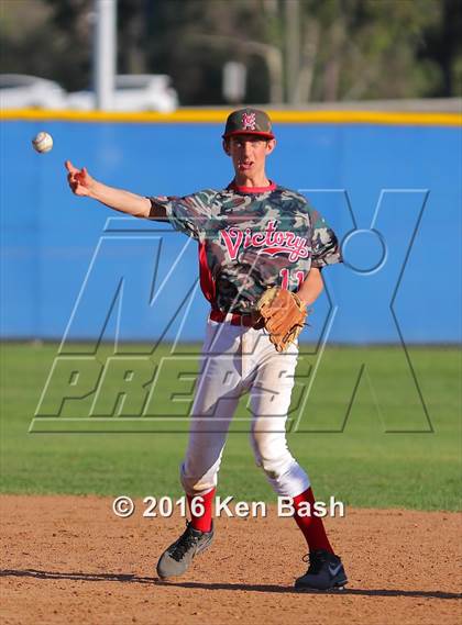 Thumbnail 1 in Thousand Oaks @ Camarillo photogallery.