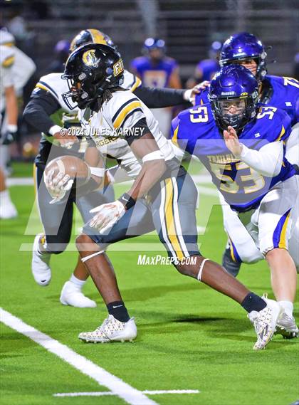 Thumbnail 1 in Clark @ Durango (NIAA 5A Div. III Quarterfinals) photogallery.