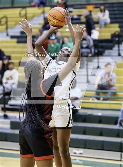 Thumbnail 1 in Archbishop Mitty vs George Rogers Clark (Nike TOC) photogallery.
