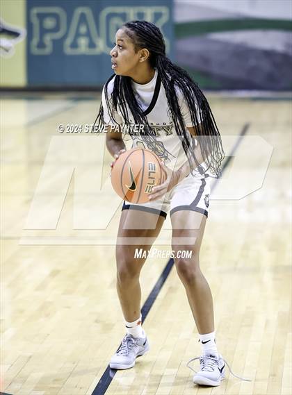 Thumbnail 2 in Archbishop Mitty vs George Rogers Clark (Nike TOC) photogallery.