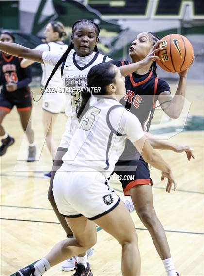 Thumbnail 2 in Archbishop Mitty vs George Rogers Clark (Nike TOC) photogallery.
