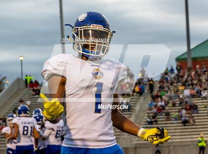 Thumbnail 2 in Omaha North @ Lincoln Southeast photogallery.