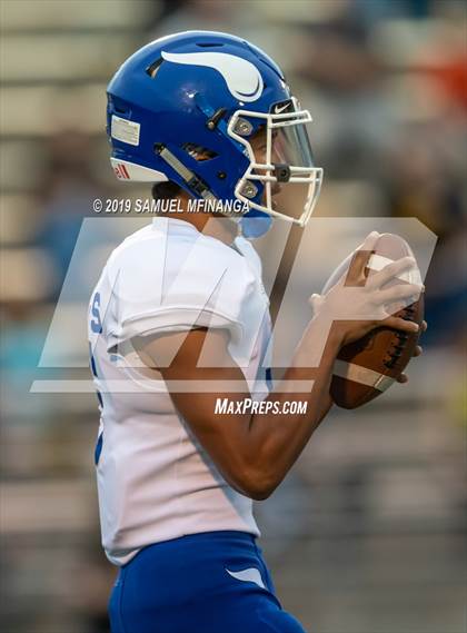 Thumbnail 3 in Omaha North @ Lincoln Southeast photogallery.