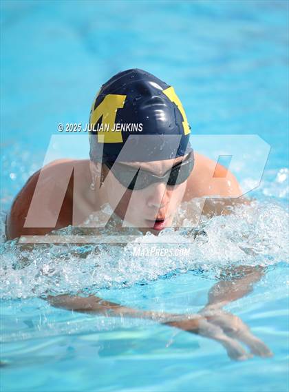 Thumbnail 3 in Maverick Relays- Quint Meet photogallery.