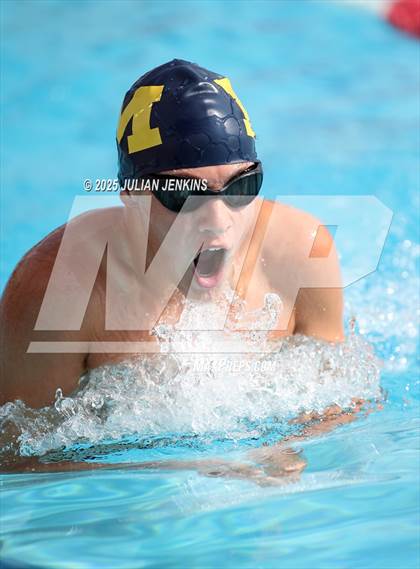 Thumbnail 3 in Maverick Relays- Quint Meet photogallery.