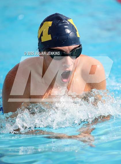 Thumbnail 1 in Maverick Relays- Quint Meet photogallery.