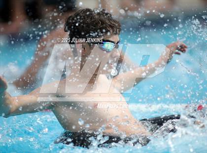 Thumbnail 1 in Maverick Relays- Quint Meet photogallery.