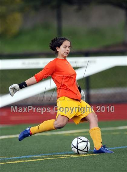 Thumbnail 1 in Alhambra @ Bishop O'Dowd (CIF NCS D2 Final) photogallery.