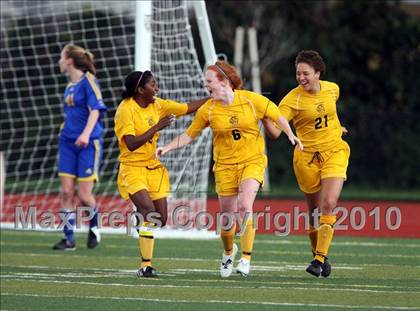 Thumbnail 1 in Alhambra @ Bishop O'Dowd (CIF NCS D2 Final) photogallery.