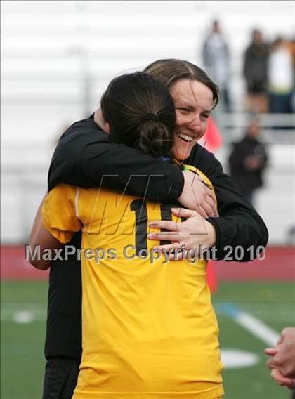 Thumbnail 1 in Alhambra @ Bishop O'Dowd (CIF NCS D2 Final) photogallery.