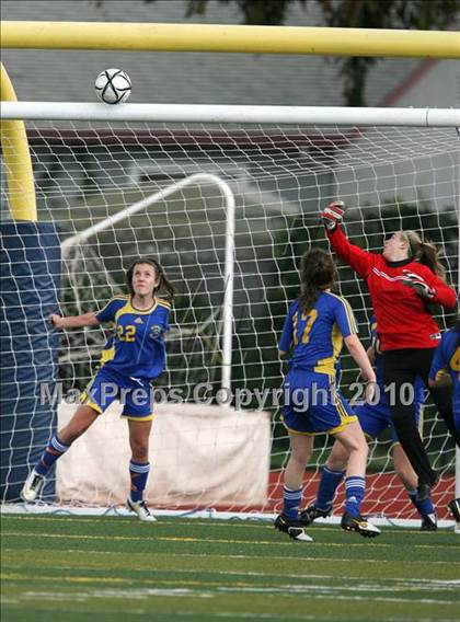 Thumbnail 1 in Alhambra @ Bishop O'Dowd (CIF NCS D2 Final) photogallery.