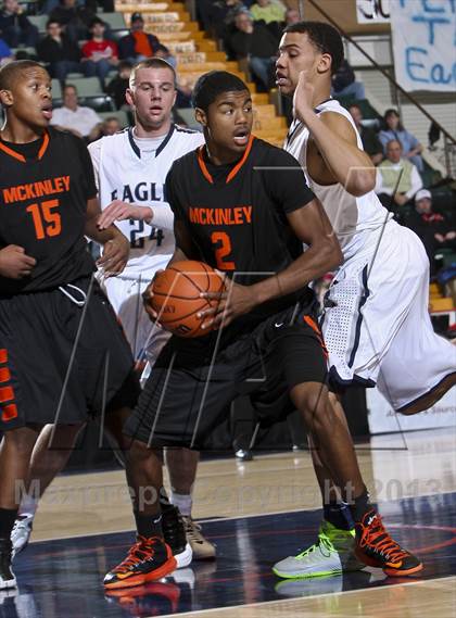 Thumbnail 2 in McKinley vs. Burke Catholic (NYSPHSAA Class A Final) photogallery.