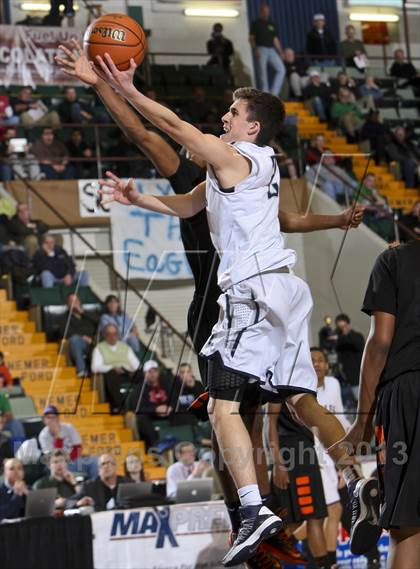 Thumbnail 2 in McKinley vs. Burke Catholic (NYSPHSAA Class A Final) photogallery.