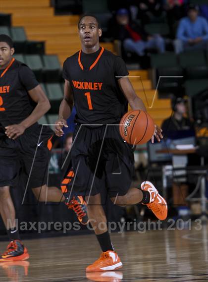 Thumbnail 1 in McKinley vs. Burke Catholic (NYSPHSAA Class A Final) photogallery.