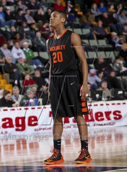 Thumbnail 3 in McKinley vs. Burke Catholic (NYSPHSAA Class A Final) photogallery.