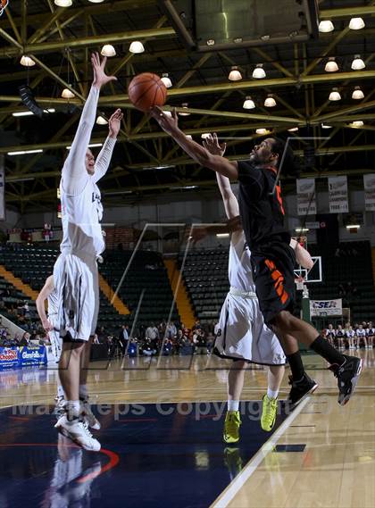 Thumbnail 3 in McKinley vs. Burke Catholic (NYSPHSAA Class A Final) photogallery.