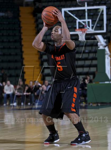 Thumbnail 3 in McKinley vs. Burke Catholic (NYSPHSAA Class A Final) photogallery.