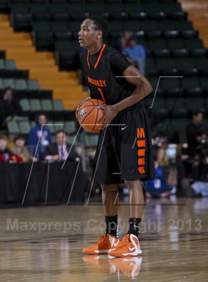 Thumbnail 2 in McKinley vs. Burke Catholic (NYSPHSAA Class A Final) photogallery.