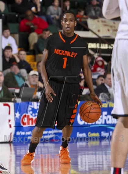 Thumbnail 3 in McKinley vs. Burke Catholic (NYSPHSAA Class A Final) photogallery.