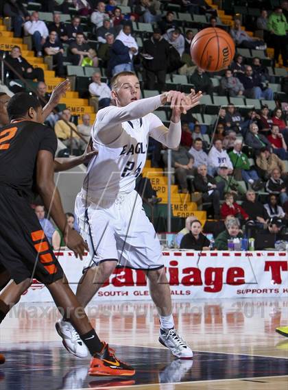 Thumbnail 1 in McKinley vs. Burke Catholic (NYSPHSAA Class A Final) photogallery.