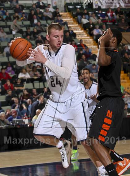 Thumbnail 2 in McKinley vs. Burke Catholic (NYSPHSAA Class A Final) photogallery.