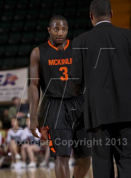 Thumbnail 2 in McKinley vs. Burke Catholic (NYSPHSAA Class A Final) photogallery.
