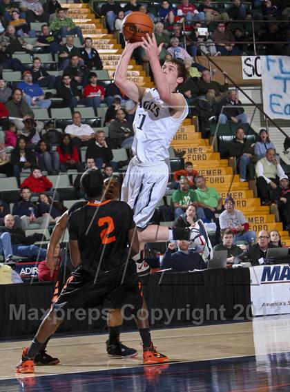Thumbnail 1 in McKinley vs. Burke Catholic (NYSPHSAA Class A Final) photogallery.