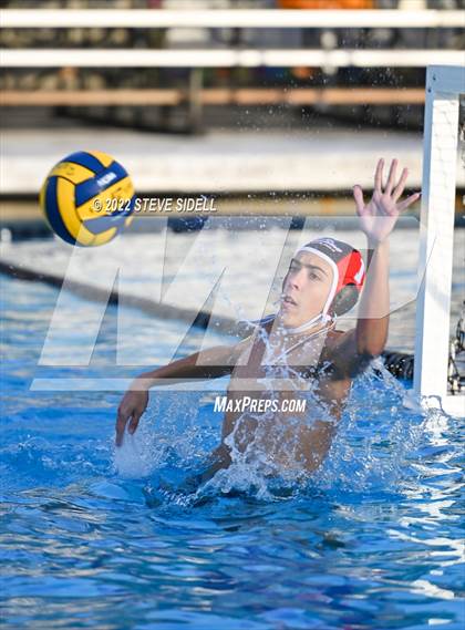 Thumbnail 2 in La Jolla Country Day vs Ramona (CIF SD D3 Quarter Final) photogallery.