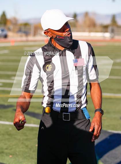 Thumbnail 3 in Hamilton vs El Camino Real (CIF LACS D2 Final) photogallery.
