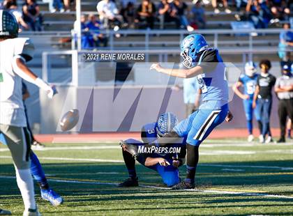 Thumbnail 3 in Hamilton vs El Camino Real (CIF LACS D2 Final) photogallery.
