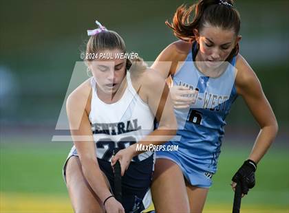 Thumbnail 3 in Midd-West vs. Central Columbia (PIAA D4 1A Quarterfinal) photogallery.
