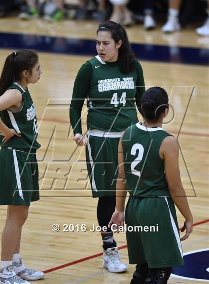 Thumbnail 2 in Incarnate Word vs Antonian Prep (Alamo Convocation Center) photogallery.