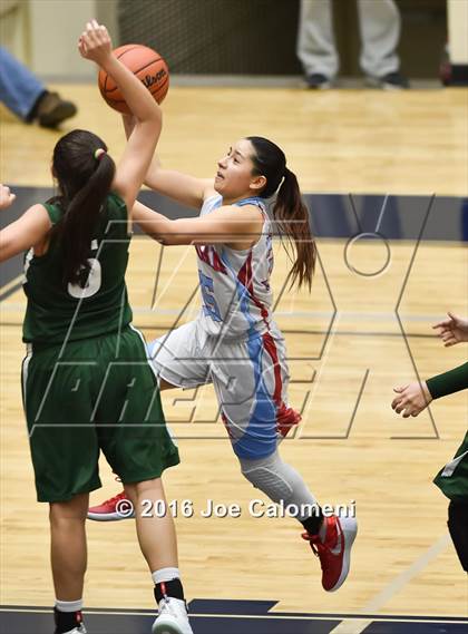 Thumbnail 3 in Incarnate Word vs Antonian Prep (Alamo Convocation Center) photogallery.