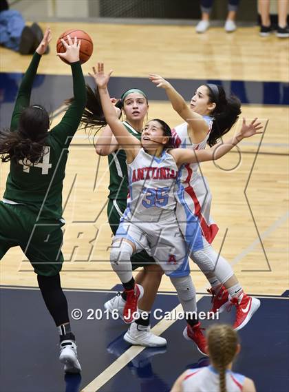 Thumbnail 3 in Incarnate Word vs Antonian Prep (Alamo Convocation Center) photogallery.
