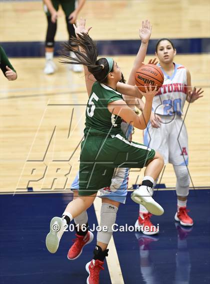 Thumbnail 3 in Incarnate Word vs Antonian Prep (Alamo Convocation Center) photogallery.