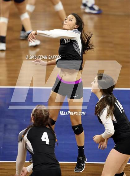 Thumbnail 1 in Flagler vs. La Veta  (CHSAA 1A Pool Play) photogallery.