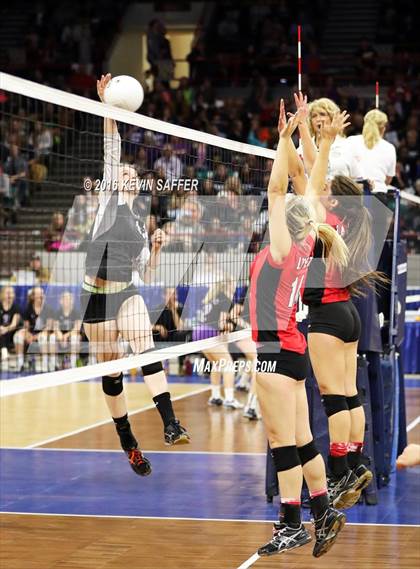 Thumbnail 1 in Flagler vs. La Veta  (CHSAA 1A Pool Play) photogallery.