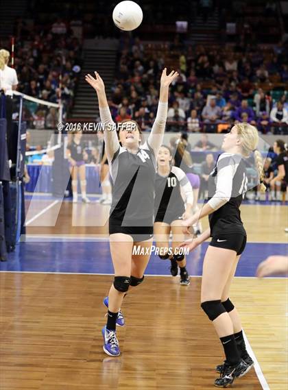Thumbnail 1 in Flagler vs. La Veta  (CHSAA 1A Pool Play) photogallery.