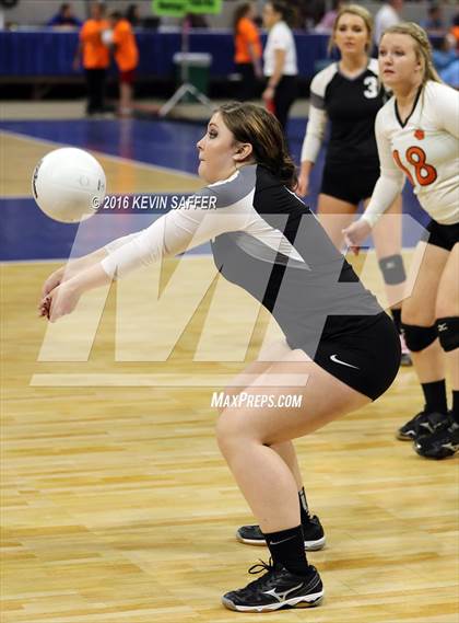 Thumbnail 2 in Flagler vs. La Veta  (CHSAA 1A Pool Play) photogallery.